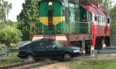 saab-train-crash-test.webp