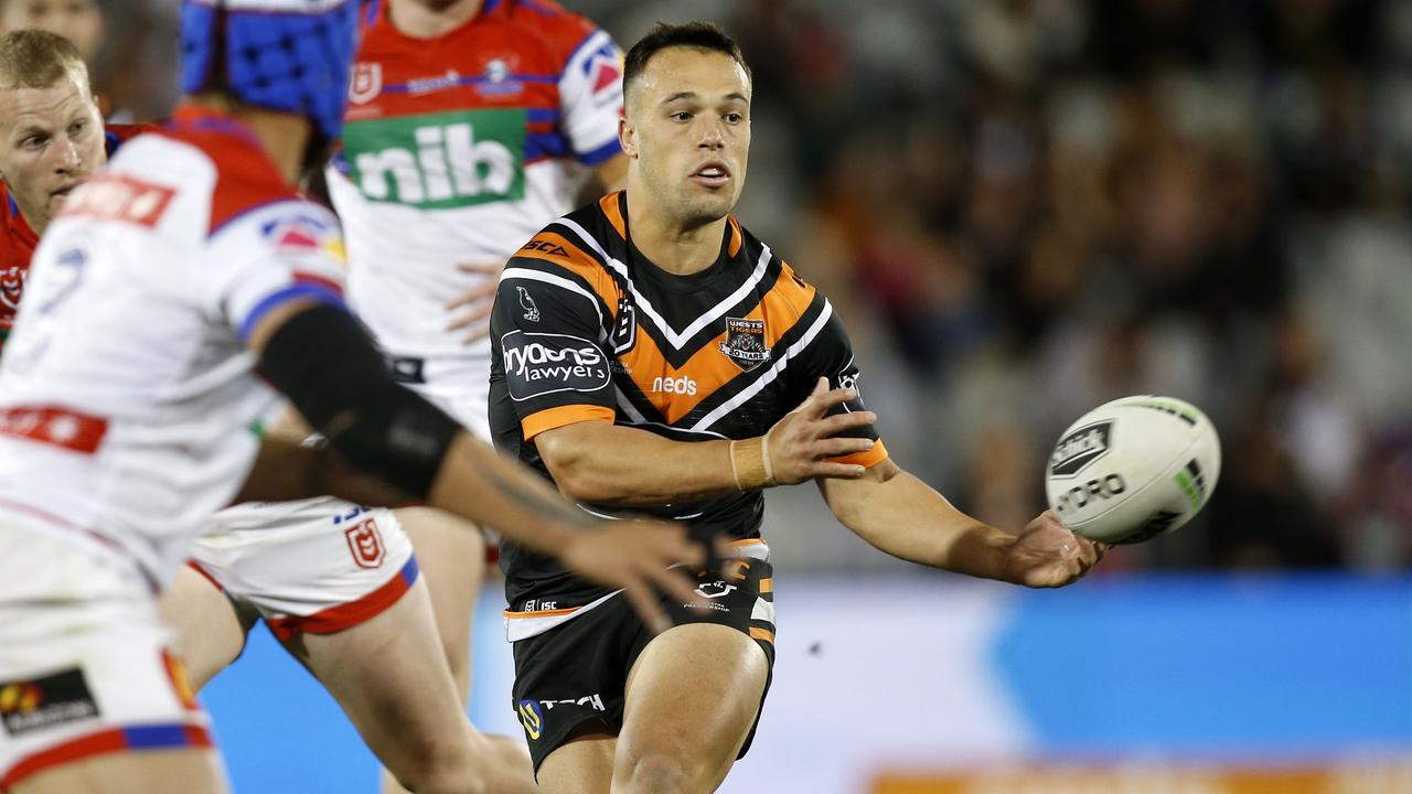 Luke Brooks of the Tigers during the Round 23 NRL match between the Wests Tigers and the Newcastle Knights at Campbelltown Stadium in Sydney, Saturday, August 24, 2019. (AAP Image/Darren Pateman) NO ARCHIVING, EDITORIAL USE ONLY