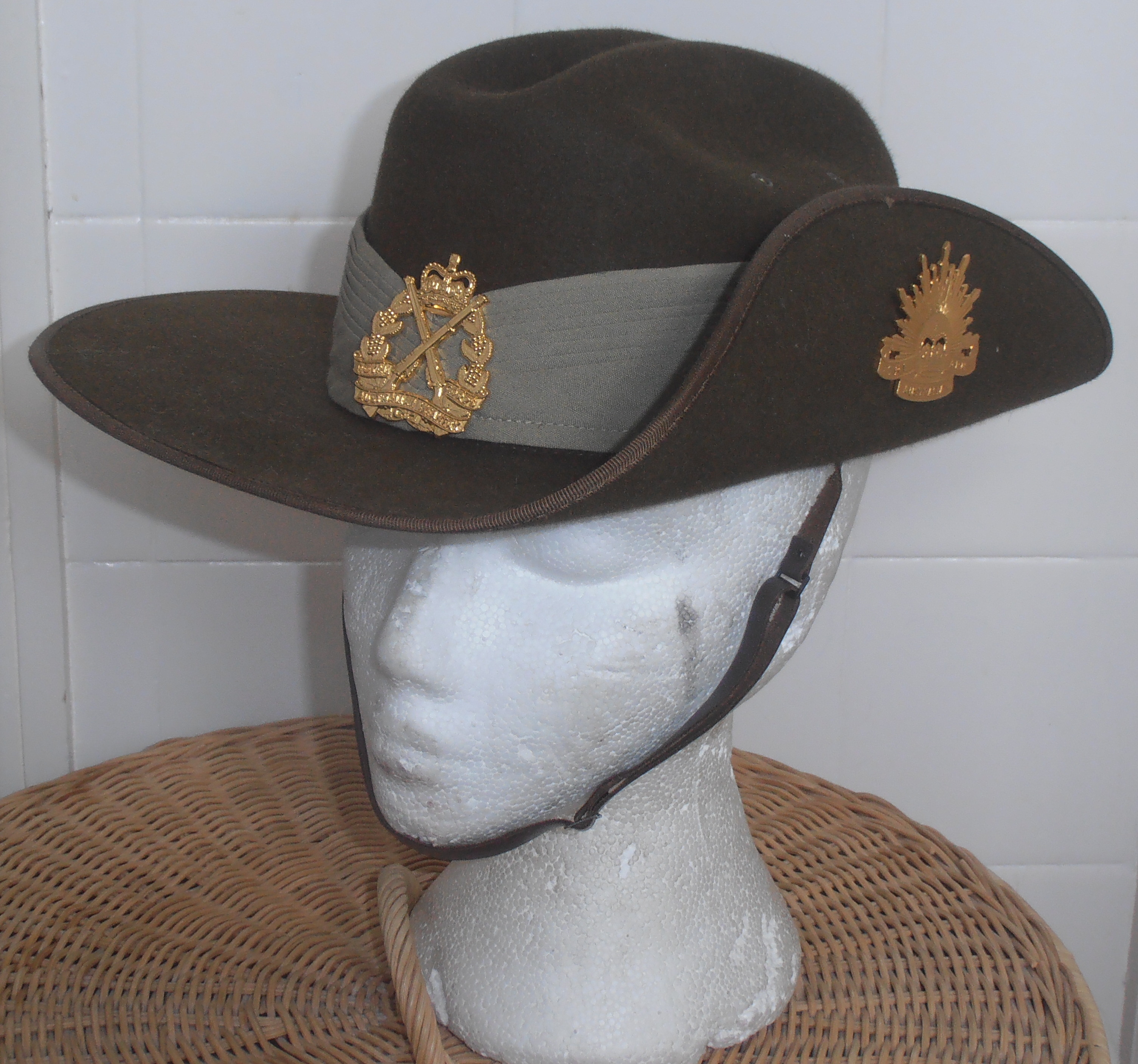 Auscam-inf-slouch-hat.jpg
